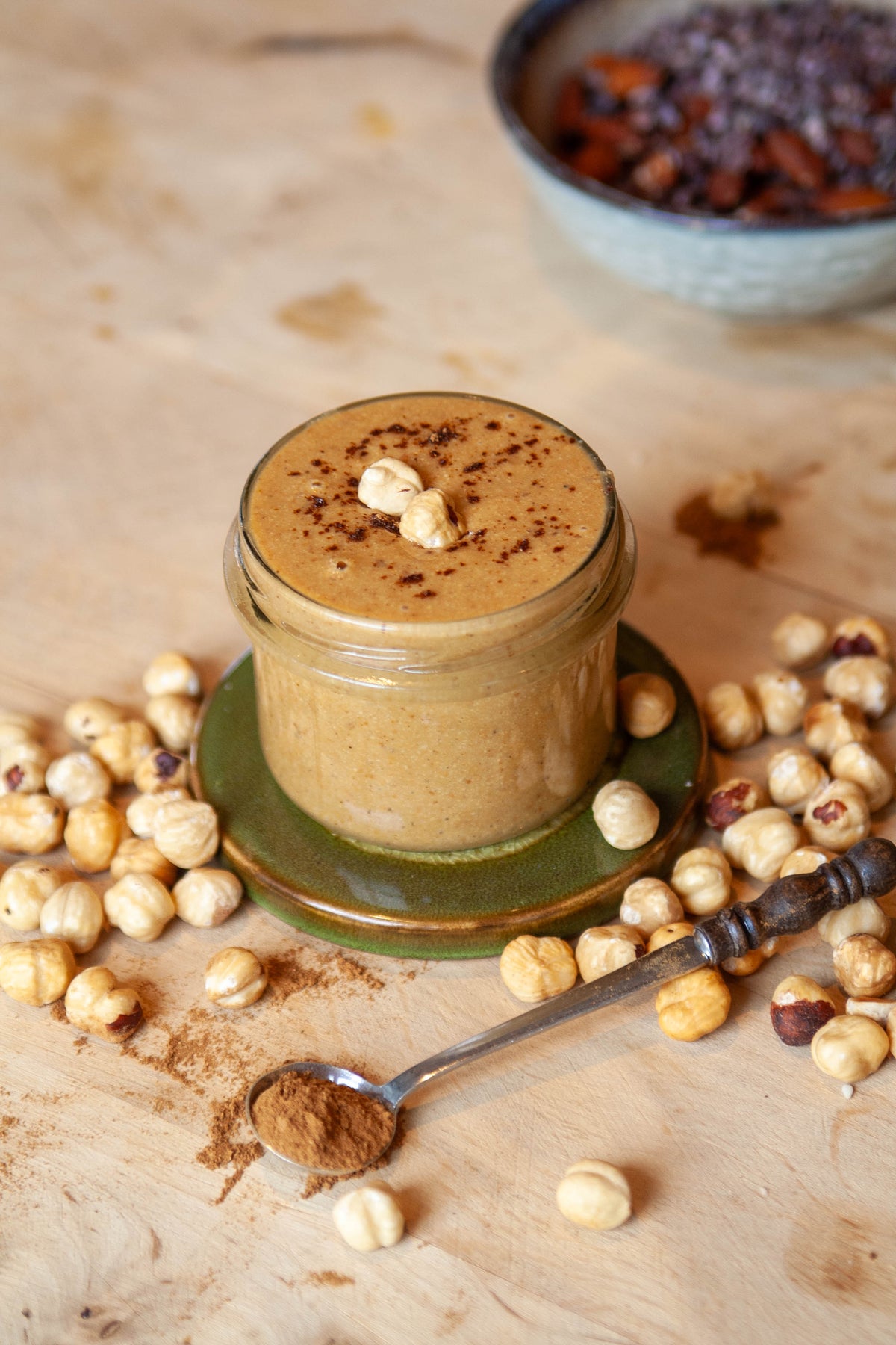 Photo from the Ayurvedic Sunrise e-book showing an Ayurvedic breakfast recipe hazelnutpasta